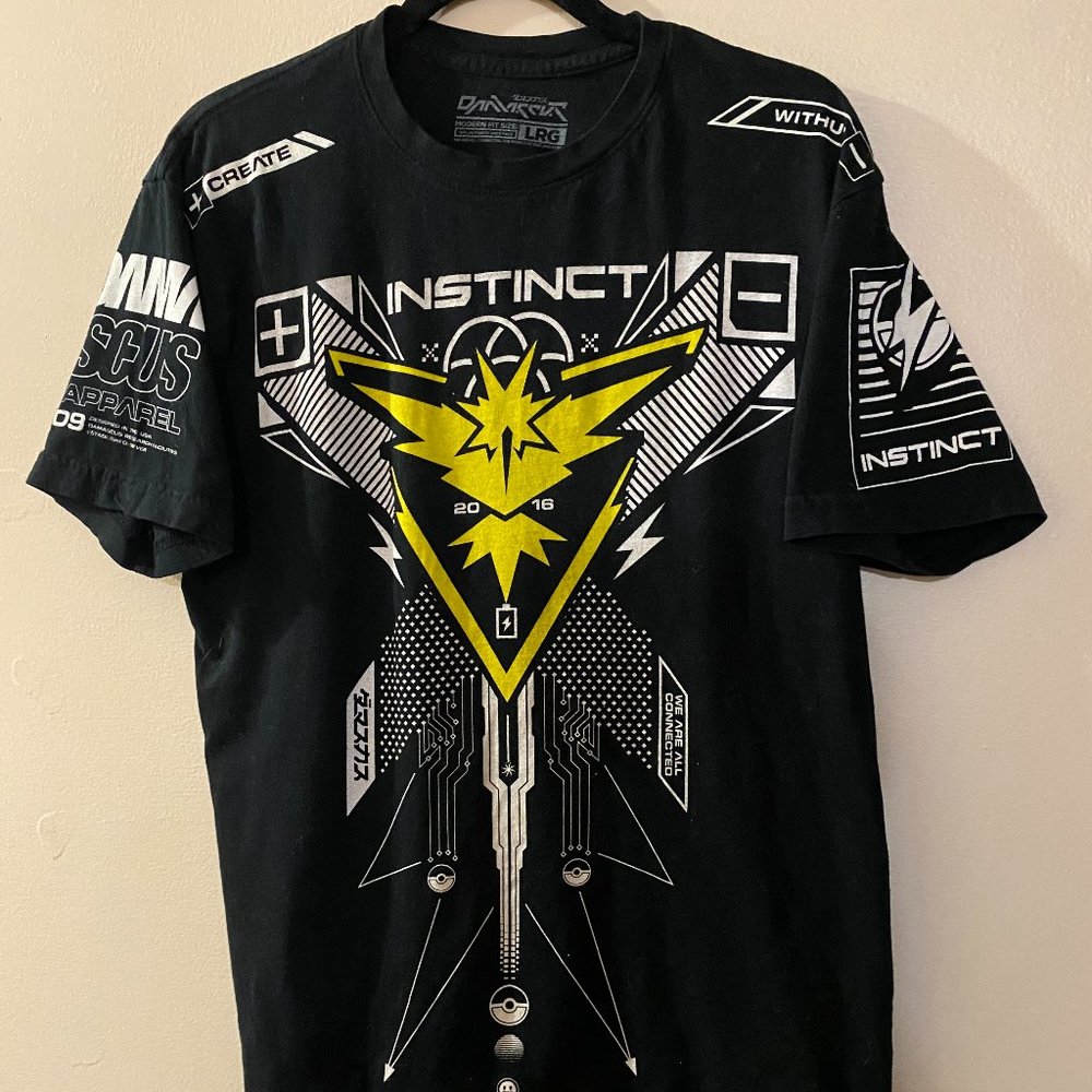 INSTINCT MENS/UNISEX T SHIRT SIZE LARGE